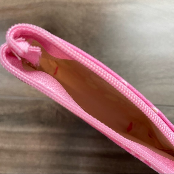 NEW Hello Kitty Print Mini Zippered Pouch Coin Purse - Picture 2 of 4